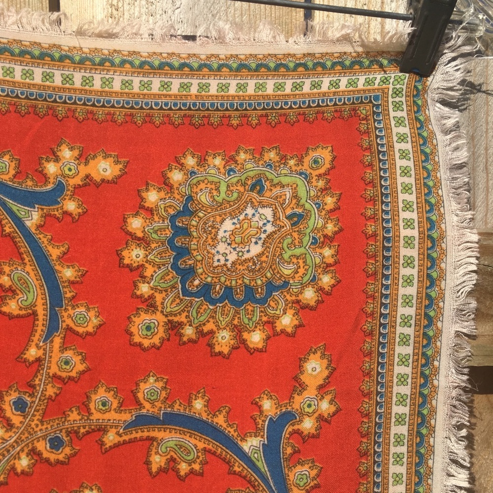 Scarf - Picture 2 of 4